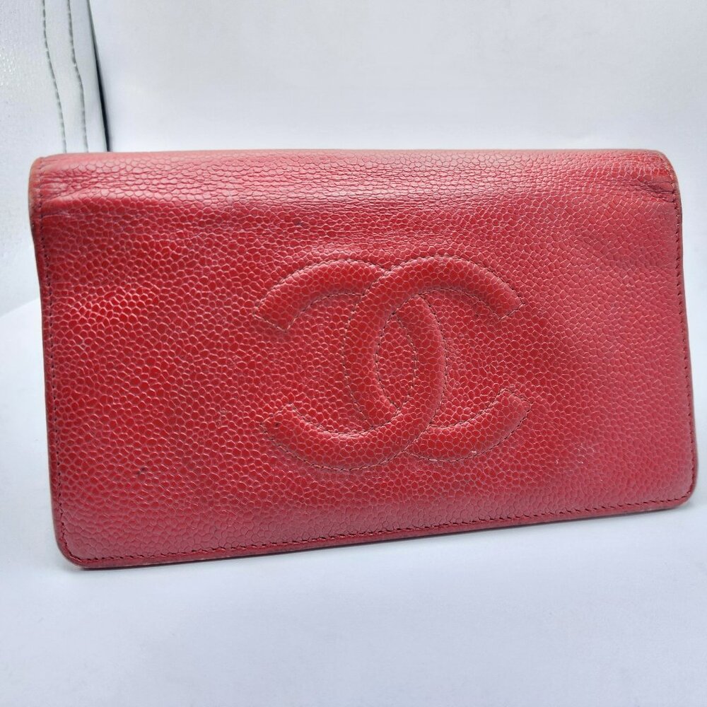 Chanel Vintage CC Caviar Leather hologram intact Flap Wallet Red Classic